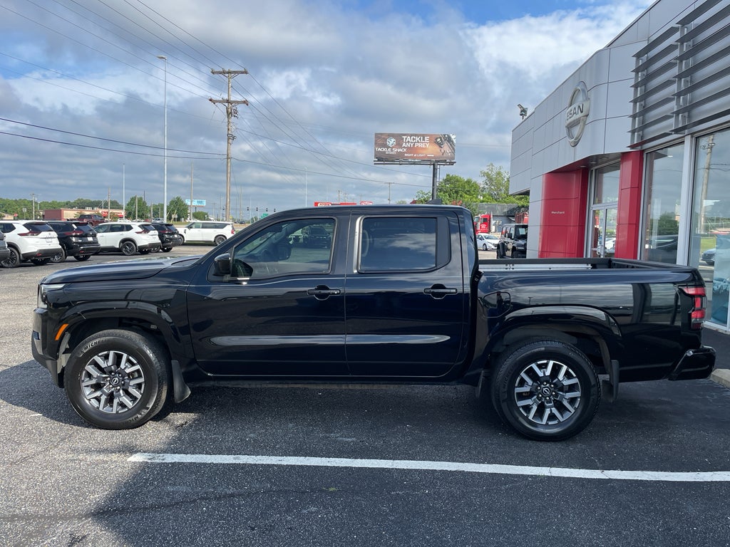 2024 Nissan Frontier SL