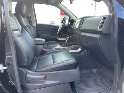 2024 Nissan Frontier SL
