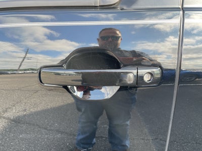 2024 Nissan Frontier SL