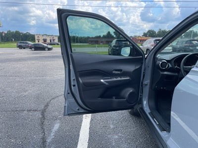 2024 Nissan Kicks SV