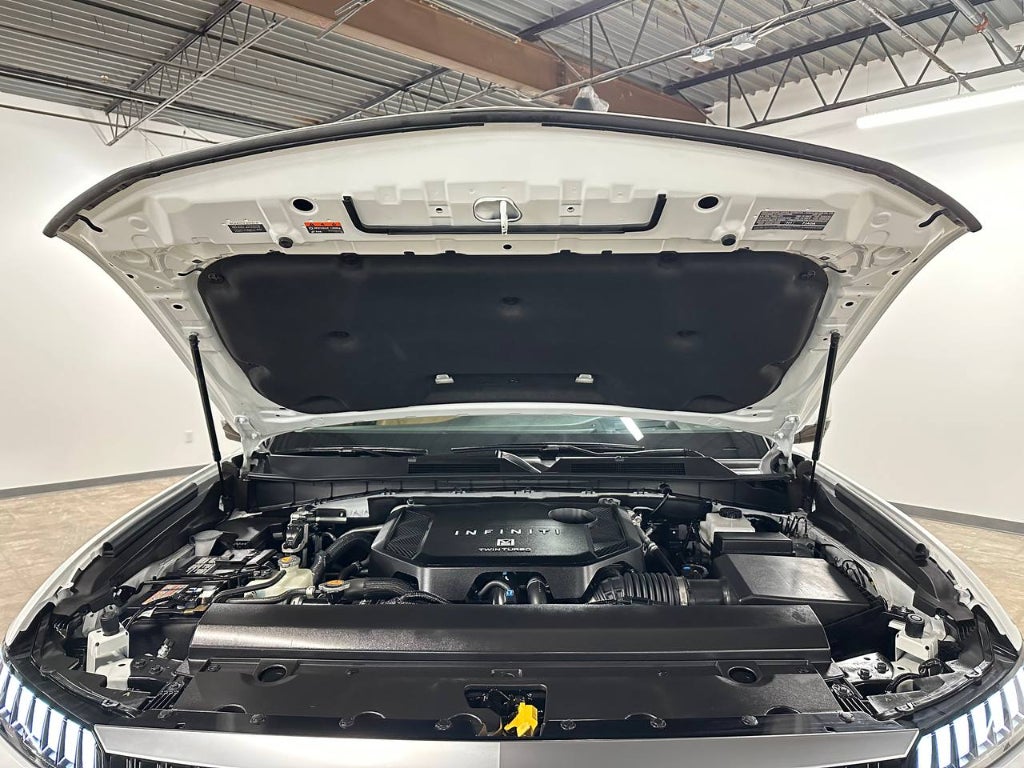 2025 INFINITI QX80 Luxe