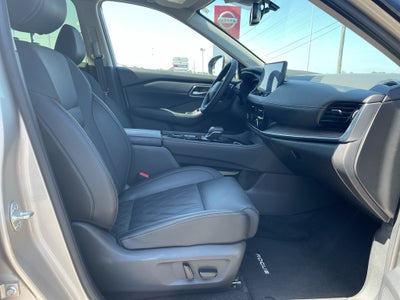 2025 Nissan Rogue Platinum