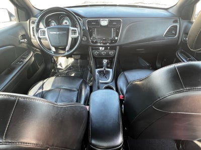 2012 Chrysler 200 Limited