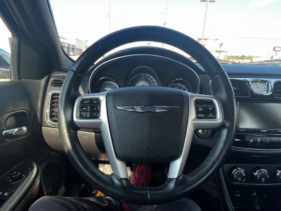 2012 Chrysler 200 Limited
