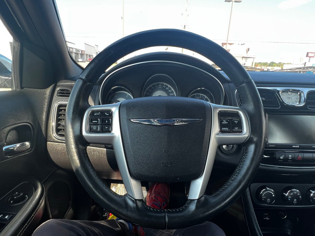2012 Chrysler 200 Limited