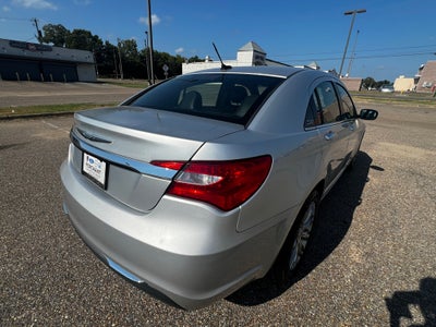 2012 Chrysler 200 Limited