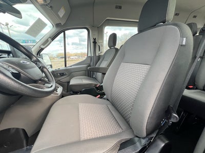 2023 Ford Transit Wagon XLT