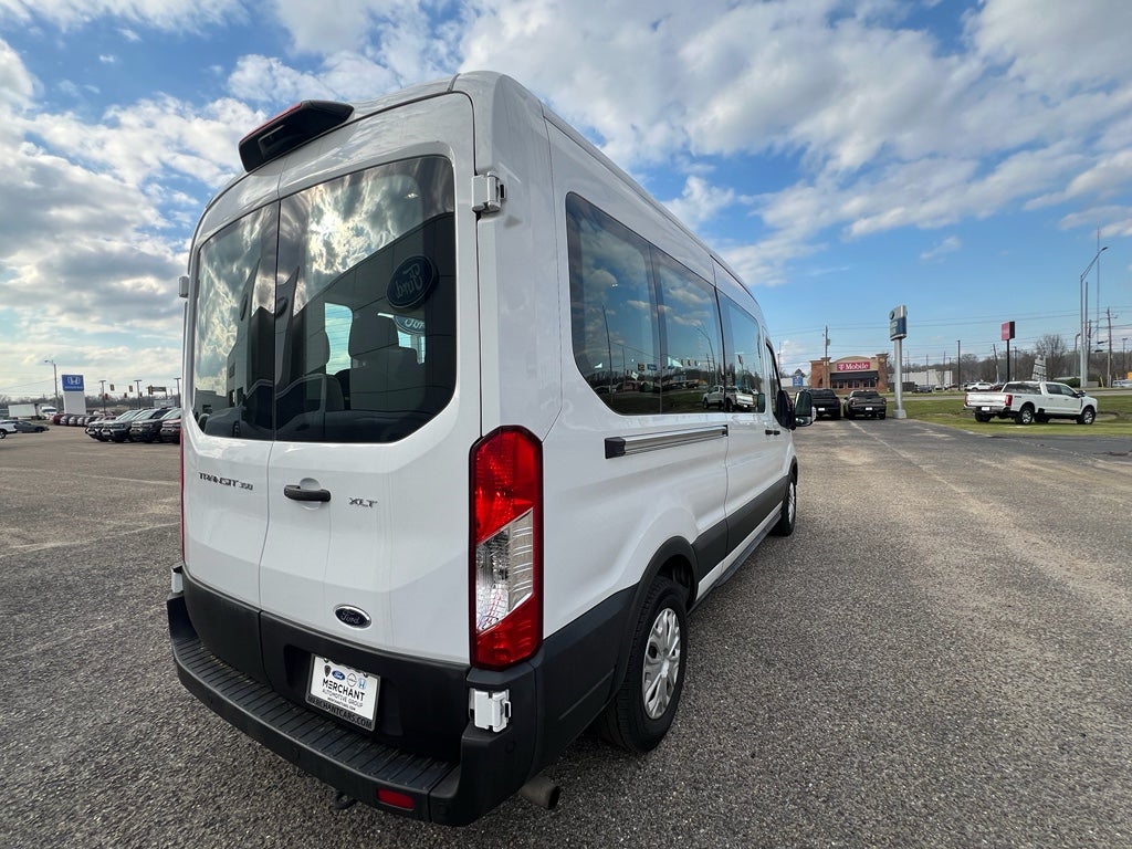 2023 Ford Transit Wagon XLT