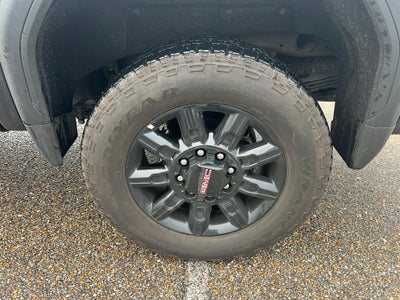 2025 GMC Sierra AT4