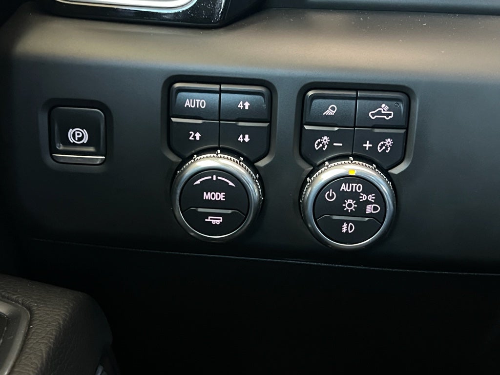 2025 GMC Sierra Denali