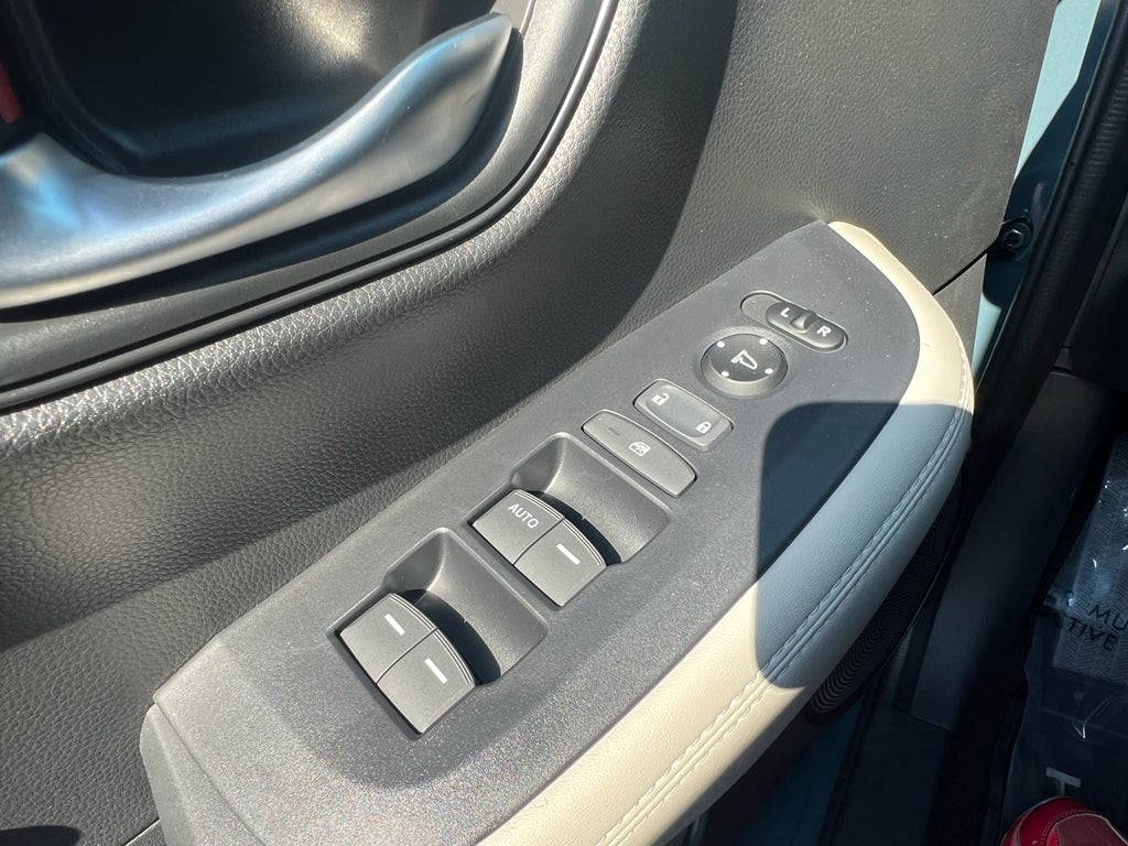 2026 Honda HR-V LX - Photo 17