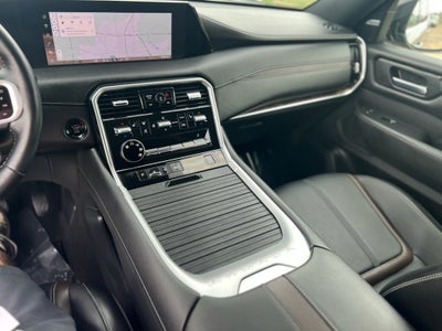 2025 Nissan Armada SL