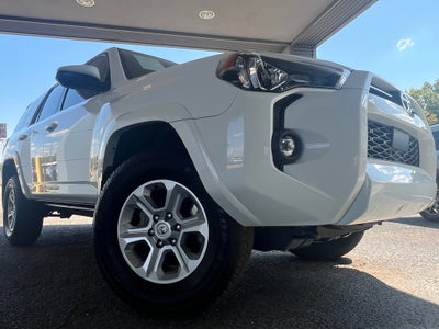 2022 Toyota 4Runner SR5