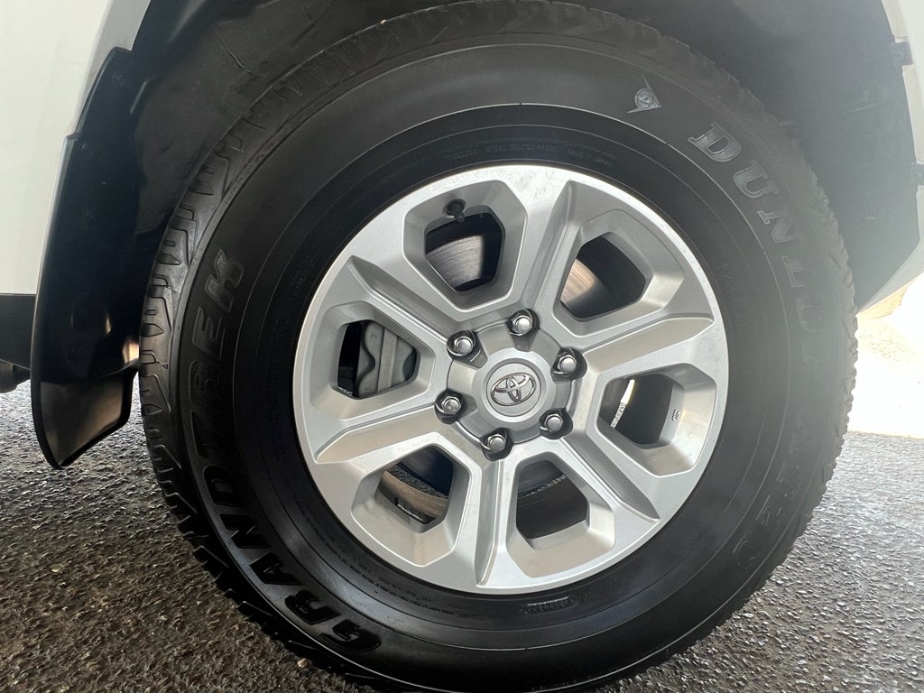 2022 Toyota 4Runner SR5