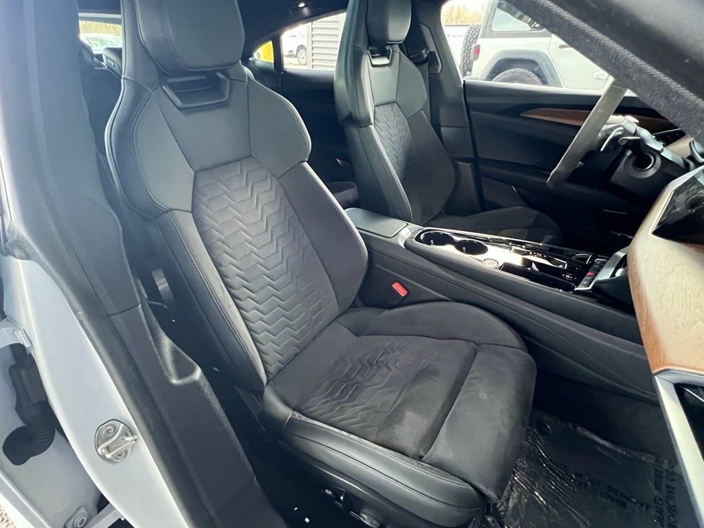 2023 Audi e-tron GT Prestige