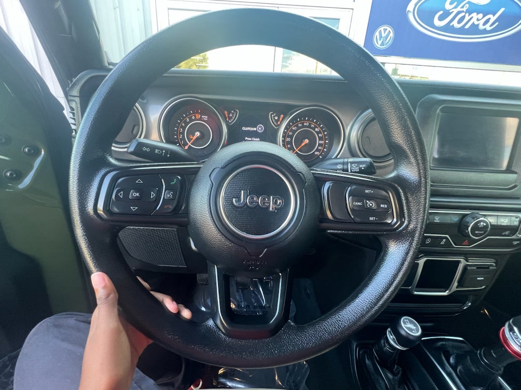 2023 Jeep Gladiator Sport