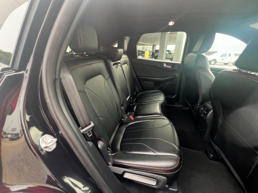 2025 Ford Escape ST-Line Elite