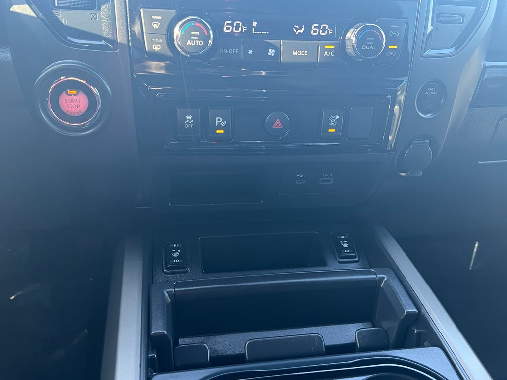 2024 Nissan Titan SV