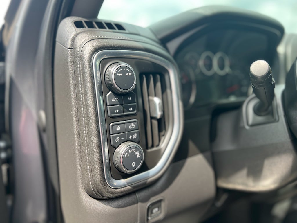 2021 Chevrolet Silverado RST