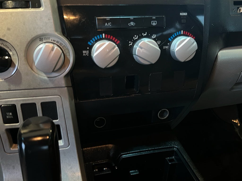 2009 Toyota Tundra Grade 5.7L V8 w/FFV (A6)