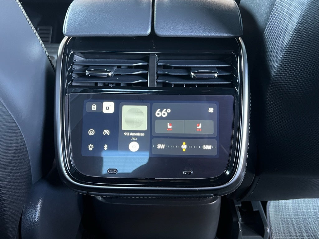 2023 Rivian R1T Adventure