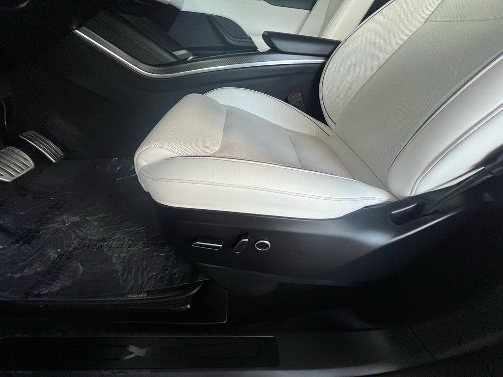 2022 Tesla Model X Plaid