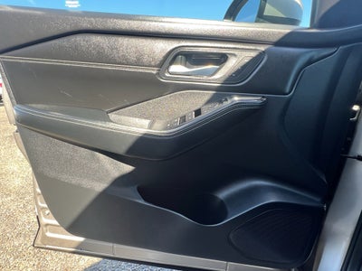 2024 Nissan Rogue SL